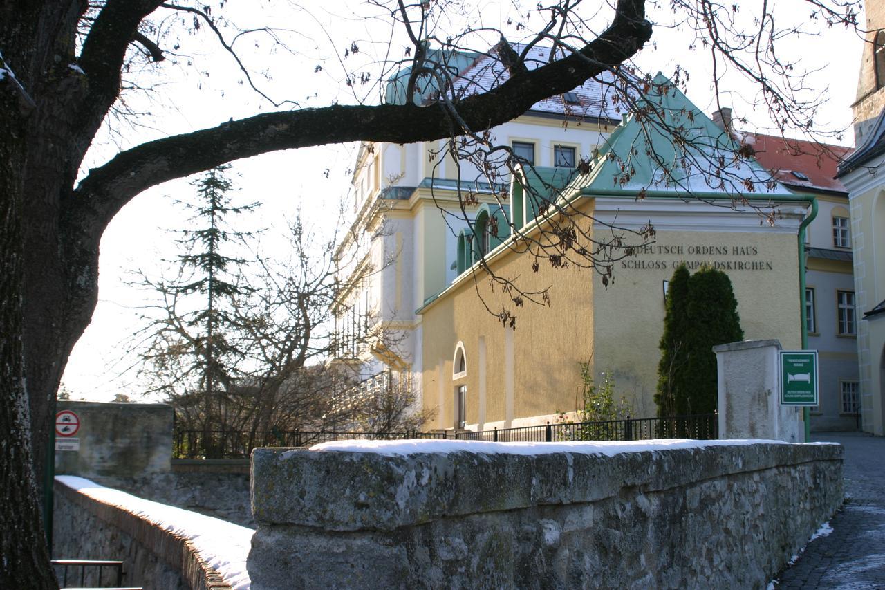 Schloss Gumpoldskirchen Exterior foto